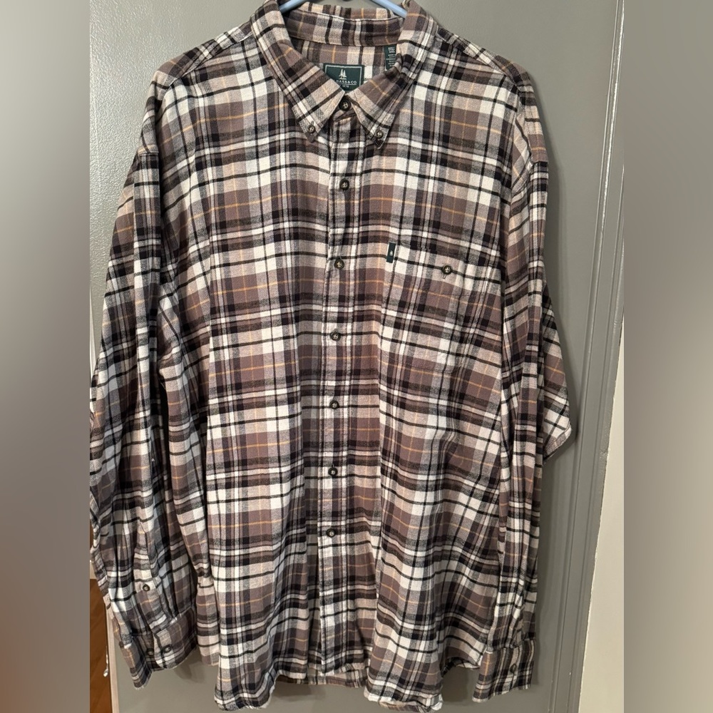G.H. Bass and Co. men’s long sleeve flannel shirt, size XXL